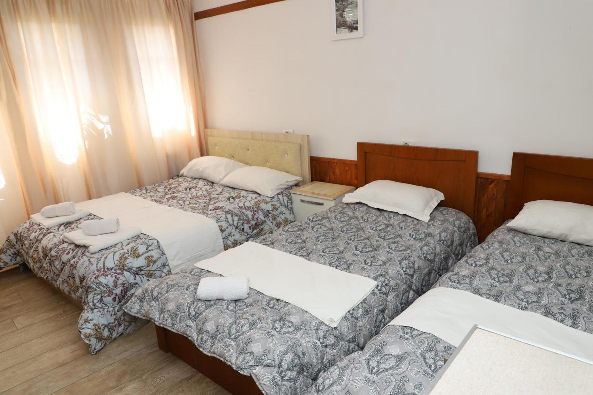 Elvi Aerd Apartment Berat Exterior photo